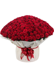 Carregar imagem no visualizador da galeria, Bouquet Exuberante 500 Rosas