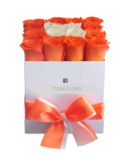 Carregar imagem no visualizador da galeria, Elegant Bouquet