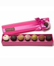 Carregar imagem no visualizador da galeria, Caixa com 7 Brigadeiros