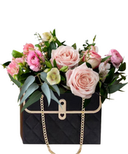 Carregar imagem no visualizador da galeria, Chanel Flower Bag - 3 opções de cores
