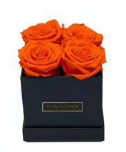 Carregar imagem no visualizador da galeria, 4 Love - 6 opções de cores.
